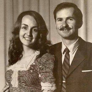 Meet your Posher, Debi